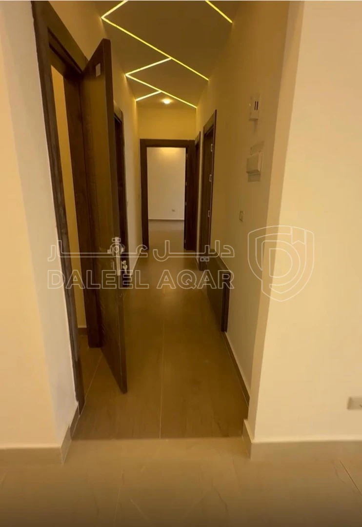 شقة في  شقة في محافظة عمان- شرق عمان- طبربور - 85,000 دأ - صورة 1